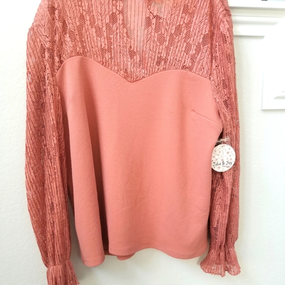 🩷 pink top